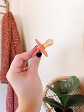 Load image into Gallery viewer, Itzy Soother™ Natural Rubber Paci Sets