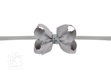 Load image into Gallery viewer, 1/4" Nylon Pantyhose Headband w/ Scalloped Edge Bow