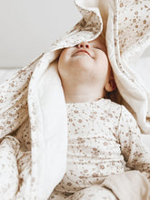 Load image into Gallery viewer, Günamüna Posie Mauve Cloud Blanket / 1.0 TOG