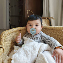 Load image into Gallery viewer, Itzy Soother™ Natural Rubber Paci Sets
