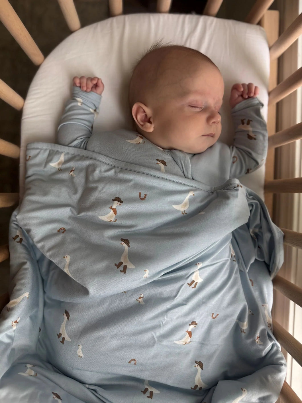 Günamüna Cowboy Goose Light Blue Cloud Blanket / 1.0 TOG