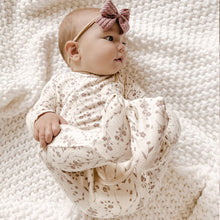 Load image into Gallery viewer, Günamüna Posie Mauve Convertible Pajamas
