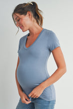 Load image into Gallery viewer, Harlee Basic V-Neck Top
