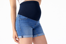 Load image into Gallery viewer, Winnipeg Roll Cuff Shorts
