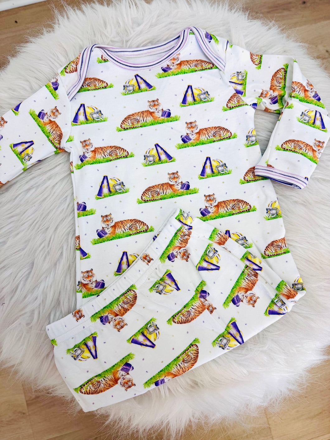 Mascot Mania in Louisiana Organic Cotton Gown