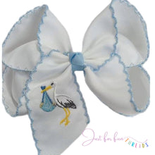 Load image into Gallery viewer, Stork Embroidered Moonstitch Hair Bow

