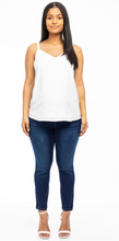 Load image into Gallery viewer, 1822 Butter Ankle Skinny- Plus Size

