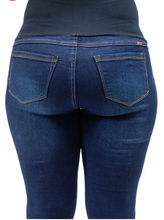 Load image into Gallery viewer, 1822 Butter Ankle Skinny- Plus Size
